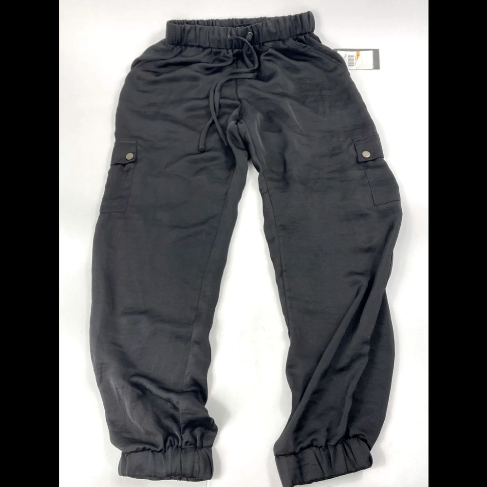 Women’s XS Grass Silky Casual Pants with Pockets